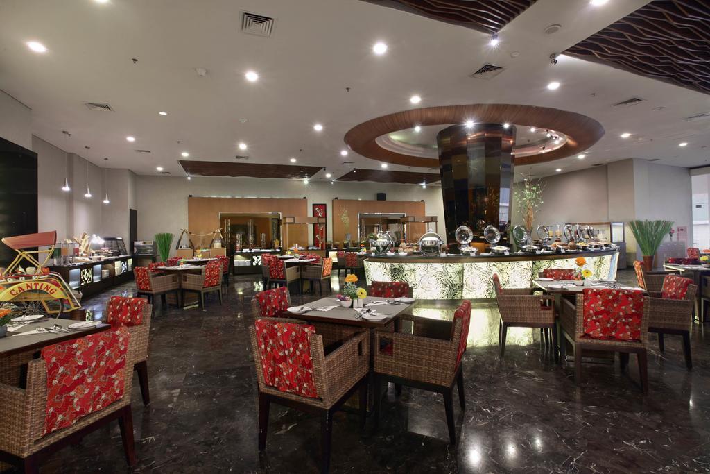 Atria Hotel Маланг Екстер'єр фото